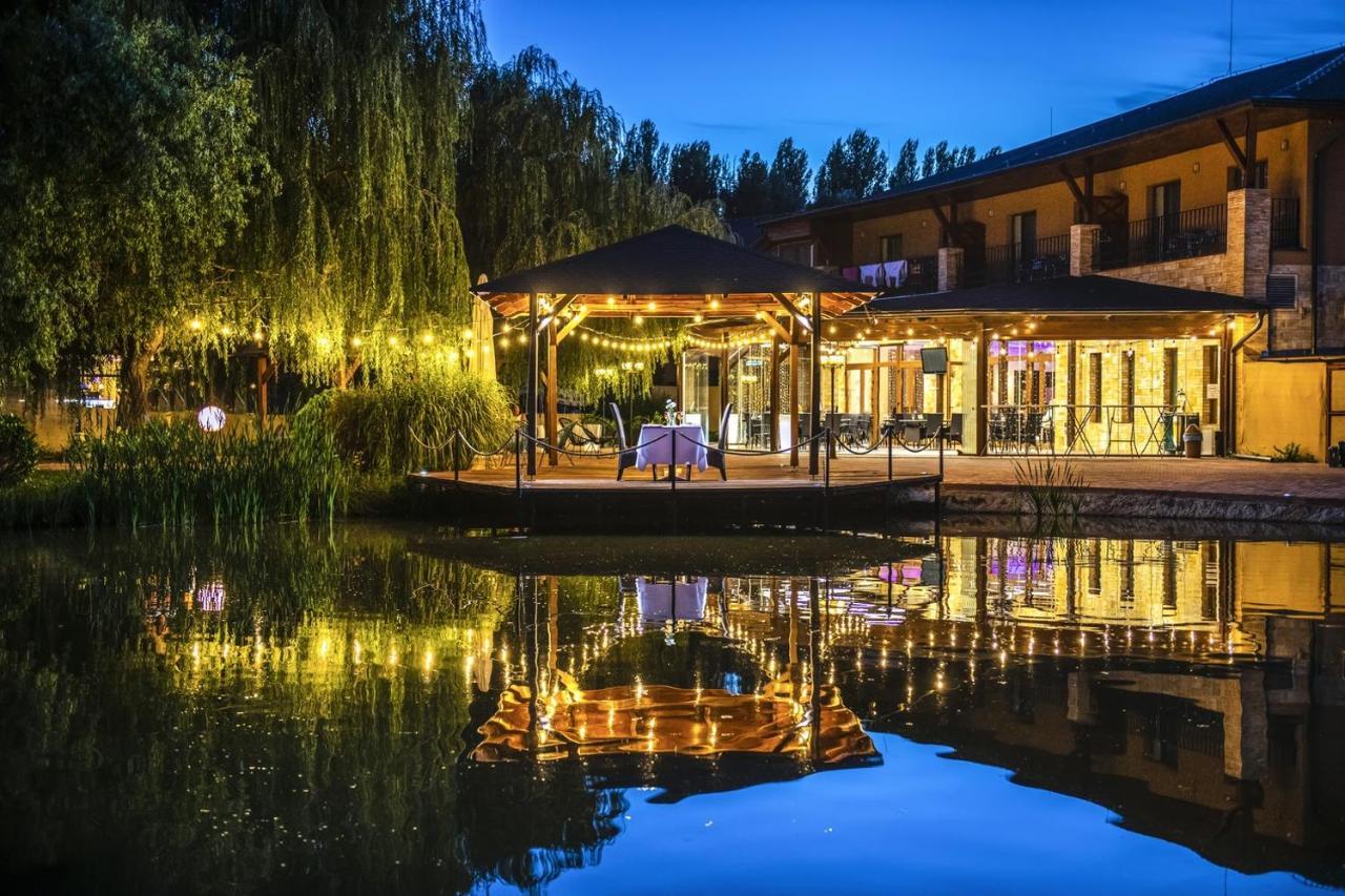 Session Hotel Ráckeve Zewnętrze zdjęcie