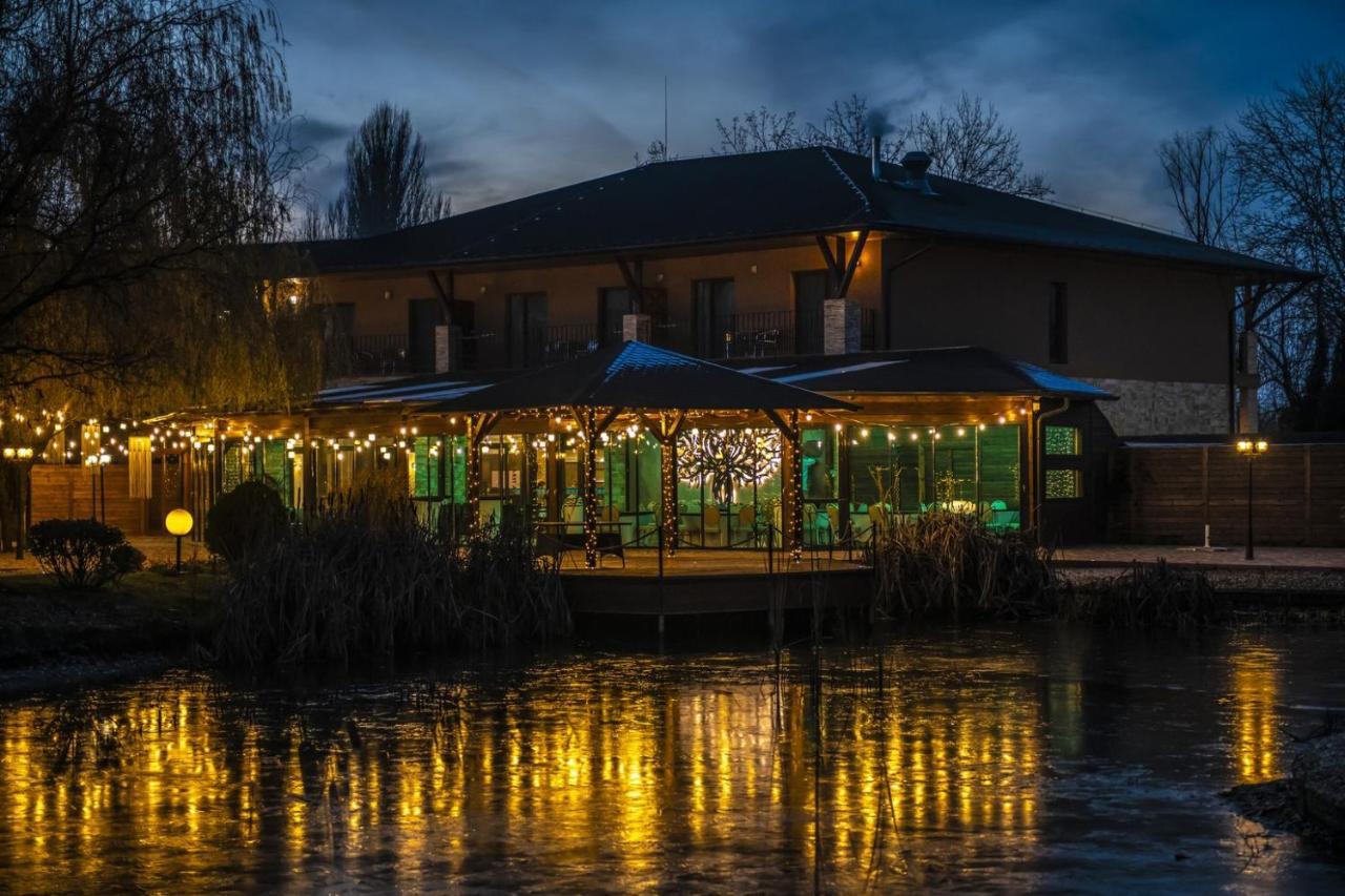 Session Hotel Ráckeve Zewnętrze zdjęcie