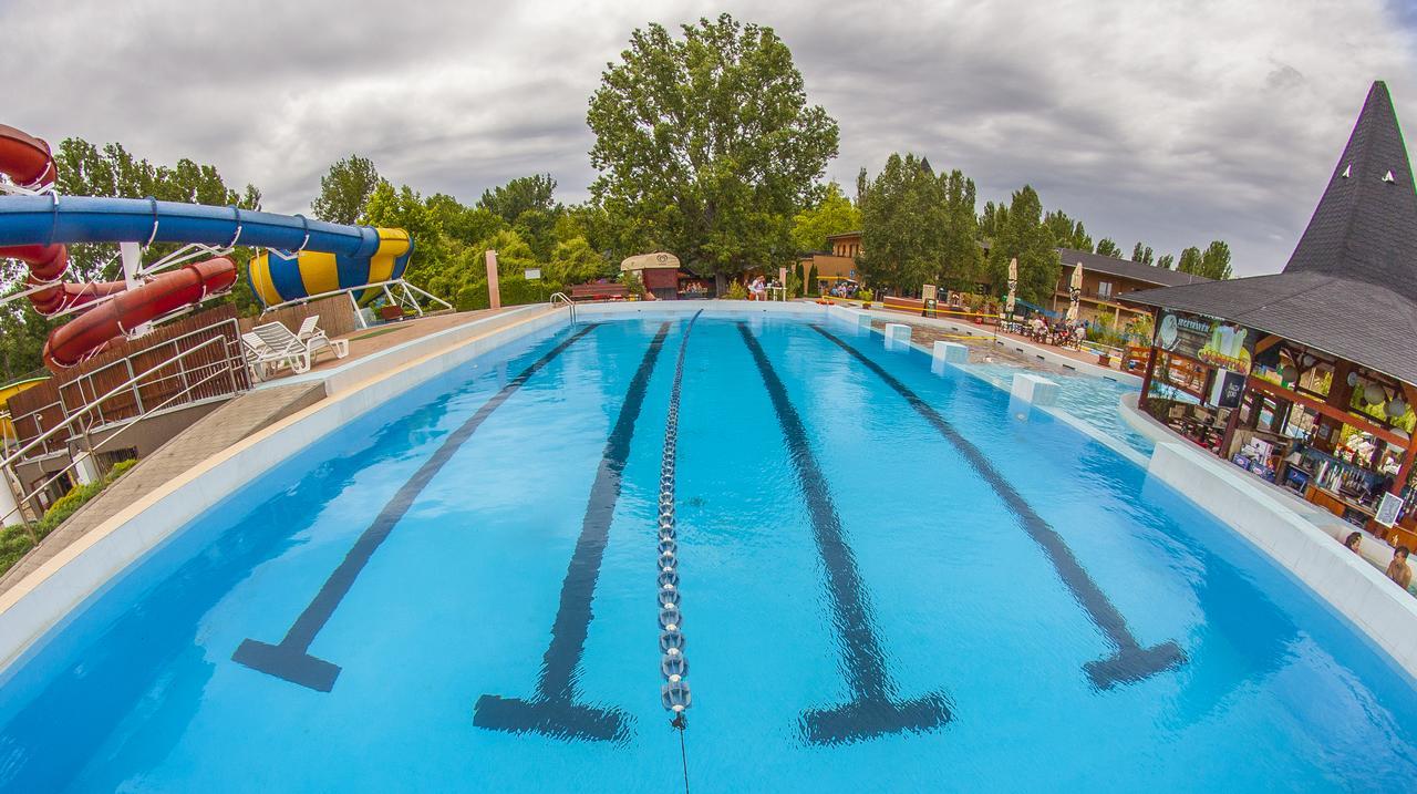 Session Hotel Ráckeve Zewnętrze zdjęcie